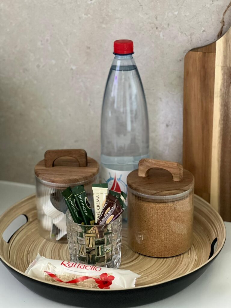 Moderne und stilvolle Einbauküche in der Ferienwohnung Trave Panorama in Travemünde an der Ostsee