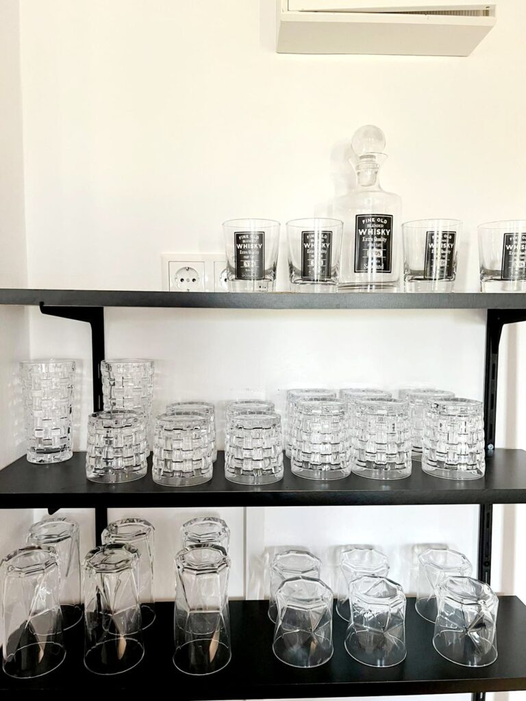 Moderne und stilvolle Einbauküche in der Ferienwohnung Trave Panorama in Travemünde an der Ostsee